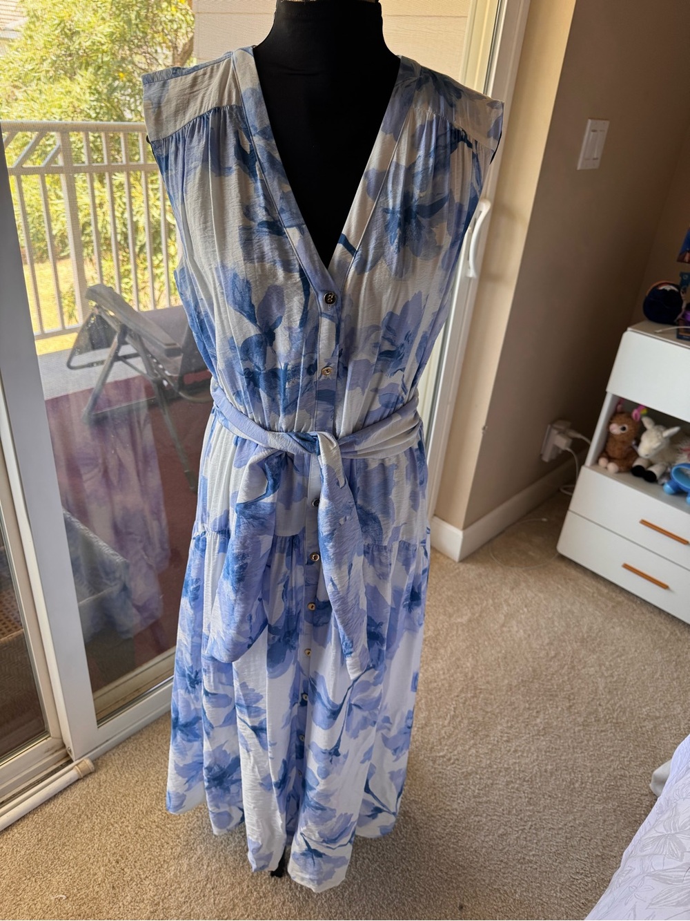 Nine West Blue and White Floral Button-Front Maxi Dress with Tie Belt